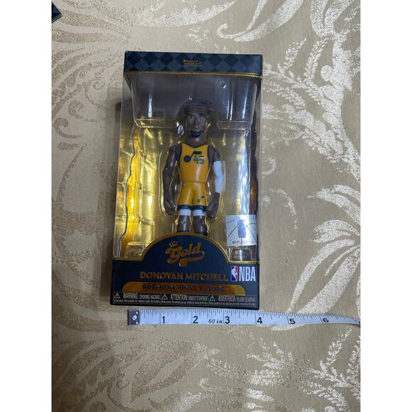 Funko NBA Gold Legends Utah Jazz Donovan Mitchell Premium Vinyl Figure HBC - Picture 7 of 8